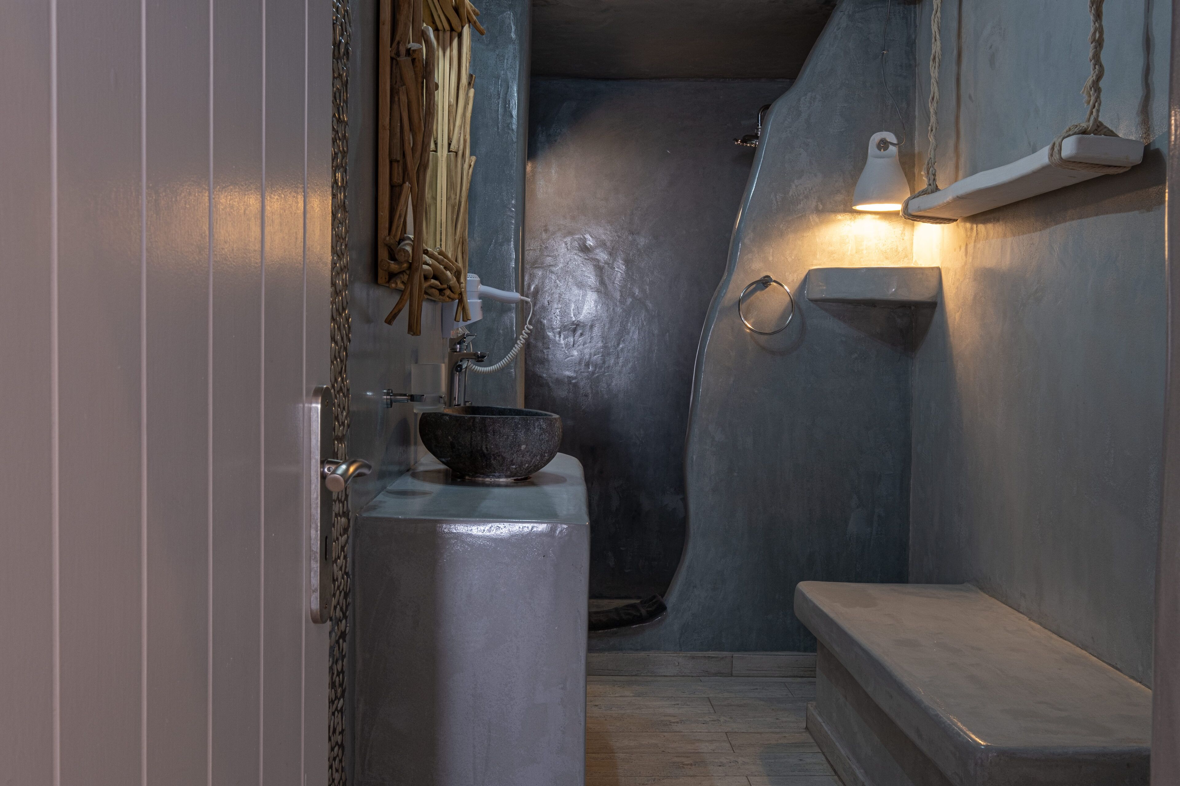 Photo - Loucas on the Cliff