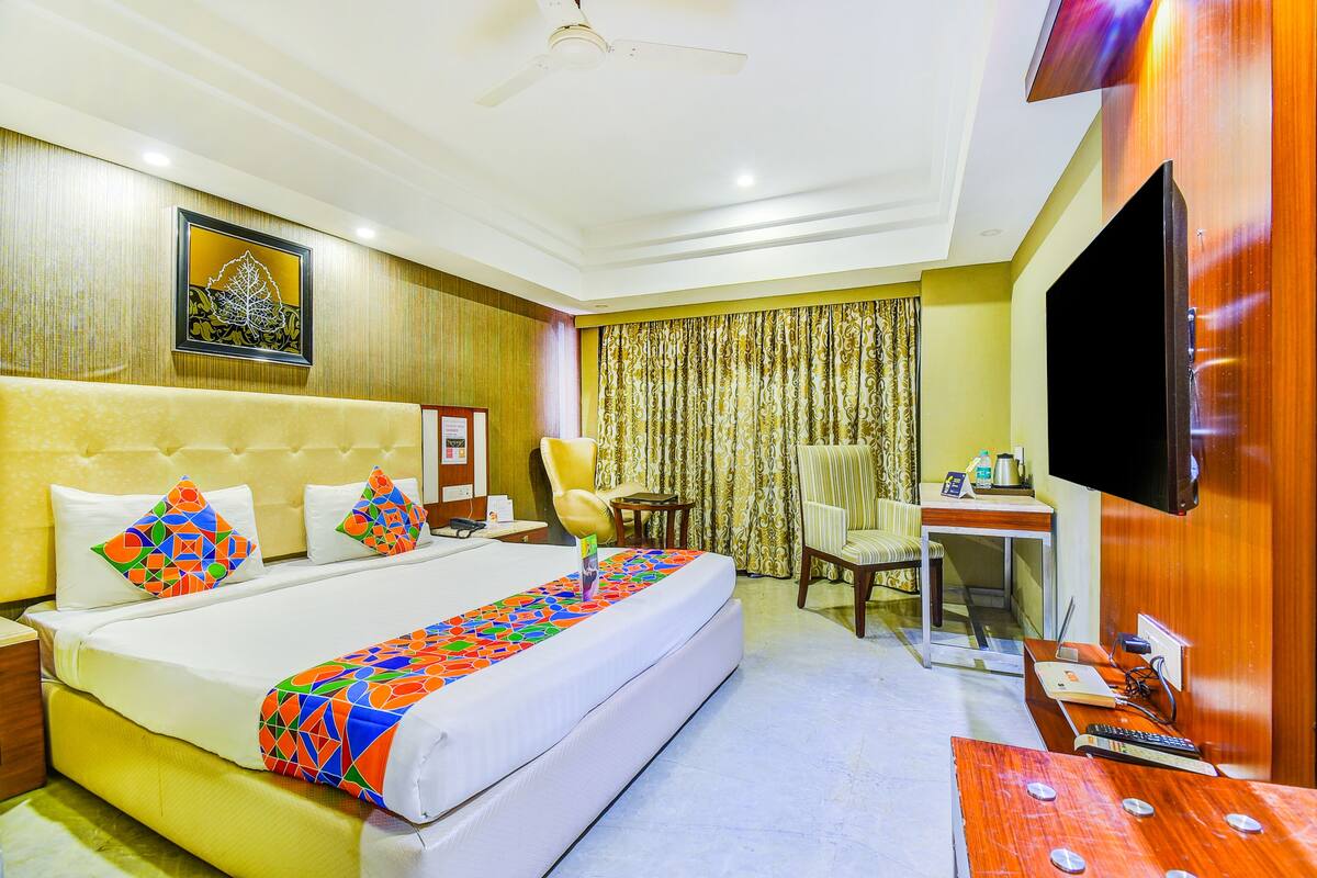 1 bedroom, in-room safe, desk, blackout curtains