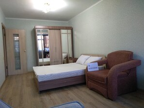 1 bedroom, iron/ironing board, free WiFi, bed sheets