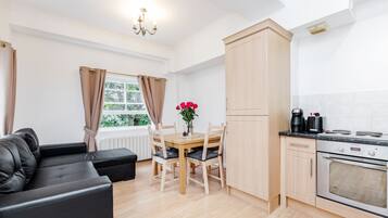 Apartment, 1 Schlafzimmer | Wohnbereich