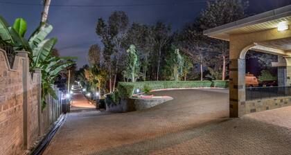Azima Wellness Retreat Center.Shared room- 2 beds.
