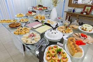 Gratis frukostbuffé varje dag