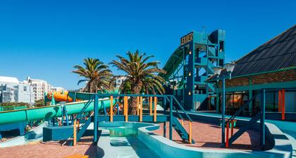 Estoril Beachfront Condo