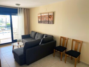 TV - Sueños De Denia, 2 bedrooms, by Bookindenia (Denia)