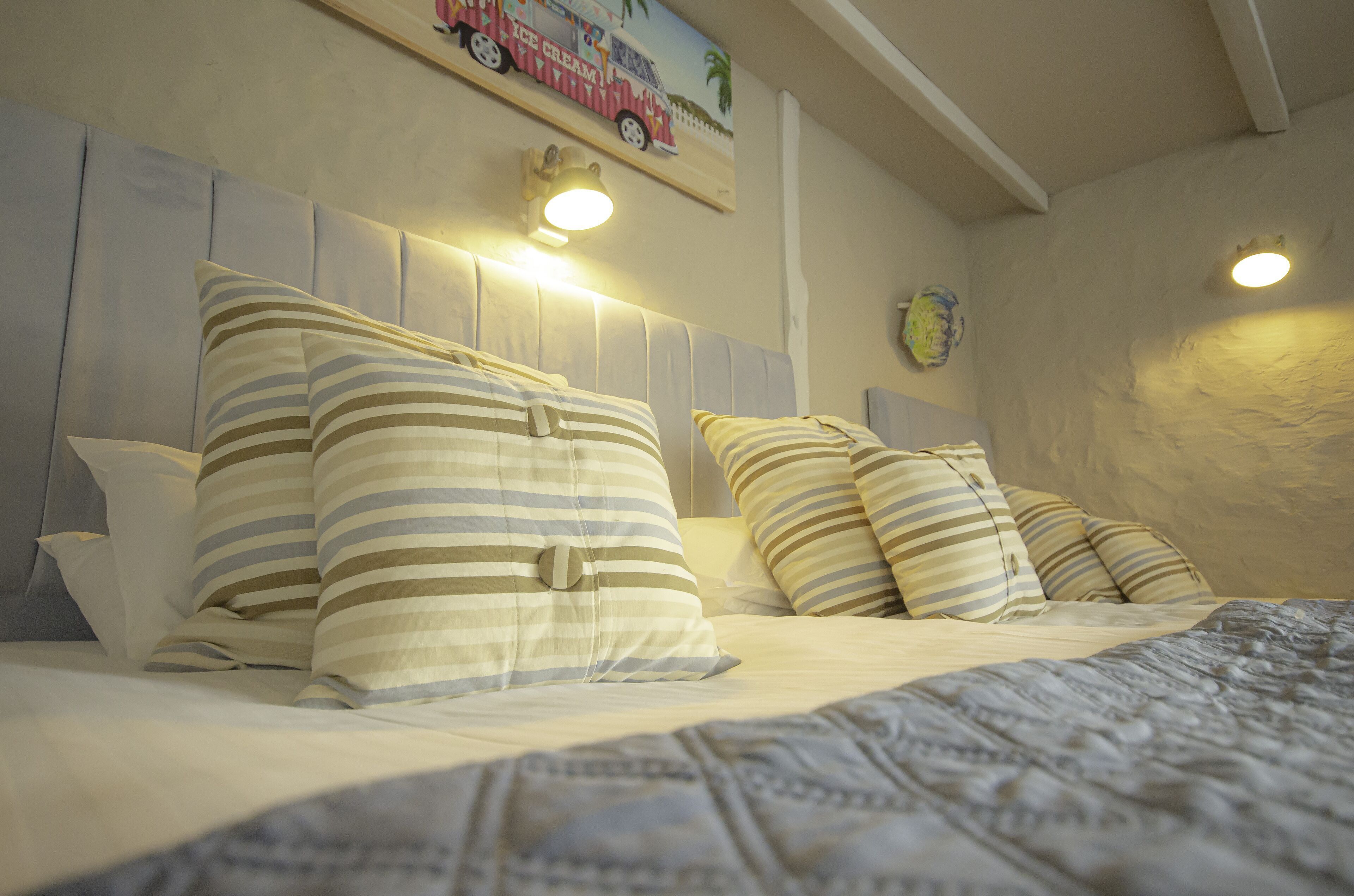 Strykjärn/strykbräda, gratis wi-fi och sängkläder