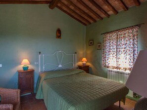 2 間睡房、熨斗/熨衫板、Wi-Fi、床單