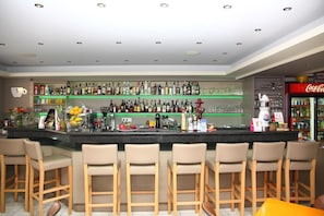 Bar (on property) - Acropolis Apartments (Hersonissos)