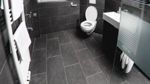 Double or Twin Room, Shared Bathroom (3) | Bilik Mandi