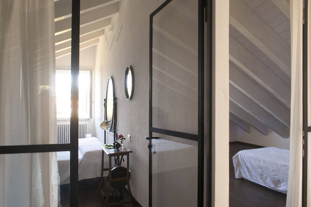 Individually furnished, blackout drapes, bed sheets