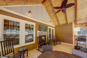 House, Multiple Beds, Private Pool | Property grounds