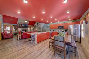 Ferienhaus, Mehrere Betten, eigener Pool | 4 Schlafzimmer, individuell dekoriert, individuell eingerichtet