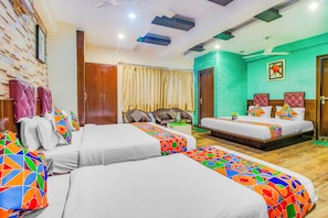 Minibar, desk, soundproofing, free WiFi
