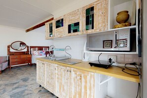 Familienapartment | Eigene Küche | Großer Kühlschrank, Mikrowelle, Wasserkocher