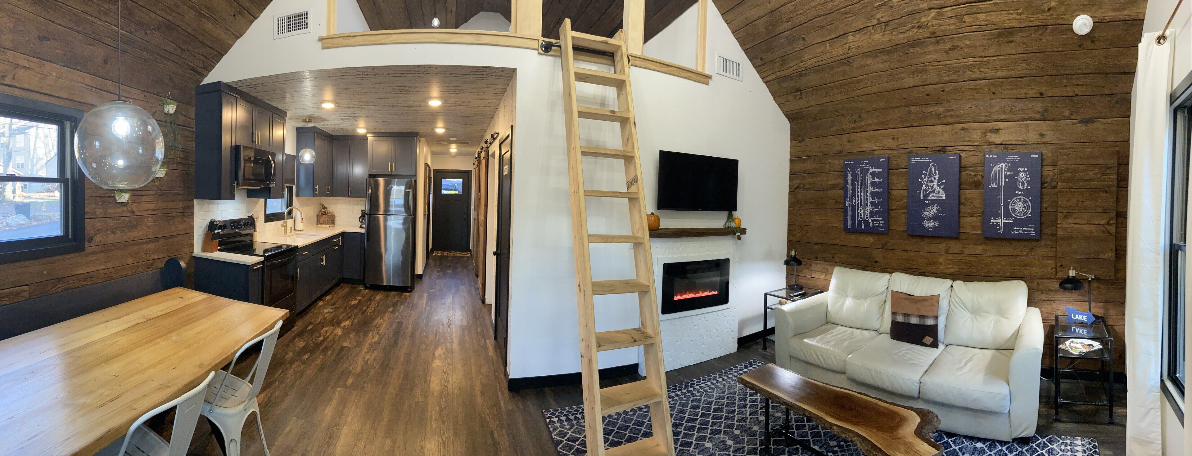 99 nov nights @Lake Harmony! Copper Cabin! Foliage, hike, dine, ski &more!