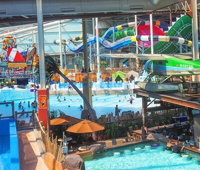 99 mid wk special! 2 mins to JFBB Ski , Lake, dine, bars & More.