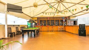 Bar (en el alojamiento)