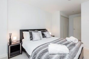 1 bedroom, free WiFi, bed sheets - Gatliff Road Apartments (London)