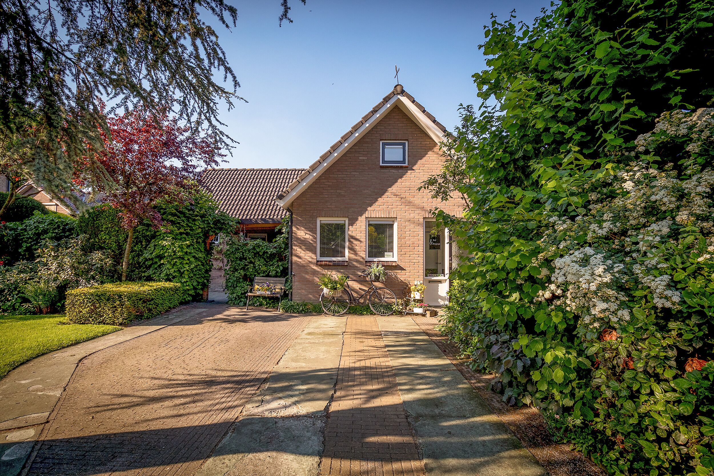 BED & BREGMAN A home for Family, Young & Old!