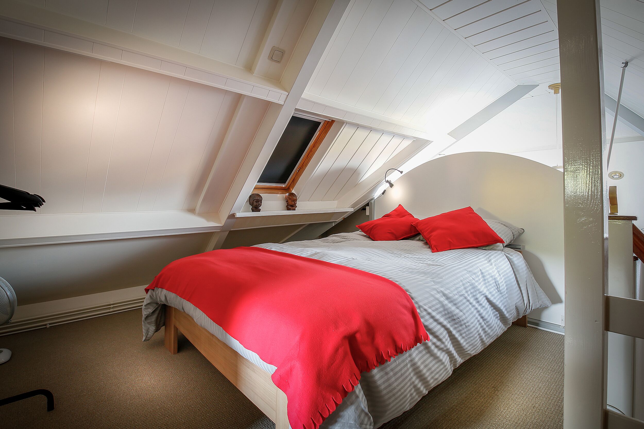 BED & BREGMAN A home for Family, Young & Old!