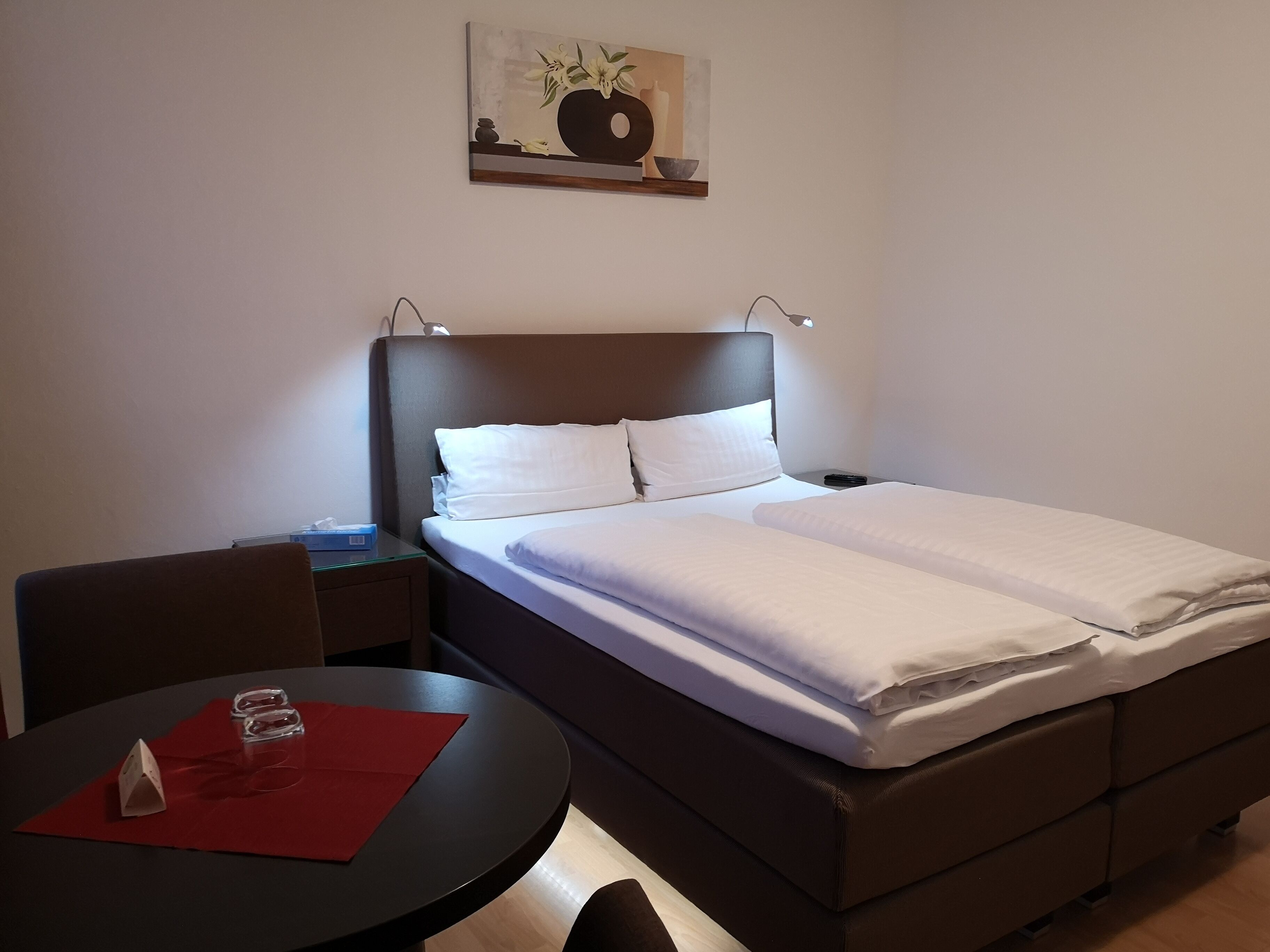 standard double room | in-room safe, desk, blackout curtains, iron/ironing board