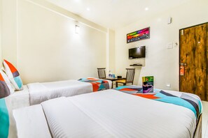 Deluxe Room - FabExpress Raj Plaza (Pune)