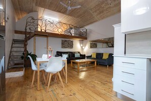 54-inch plasma TV with satellite channels, TV, Netflix - The Barn Strand (Cape Town)
