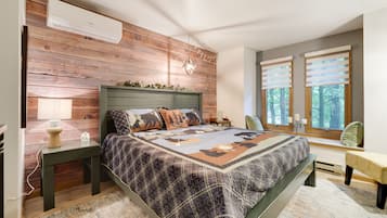 3 bedrooms, desk, travel cot, free WiFi