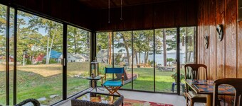 VAKRE SEBAGO-LAKE VESTSIDE AV LAKE