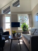 Cunas, wifi gratis y ropa de cama 