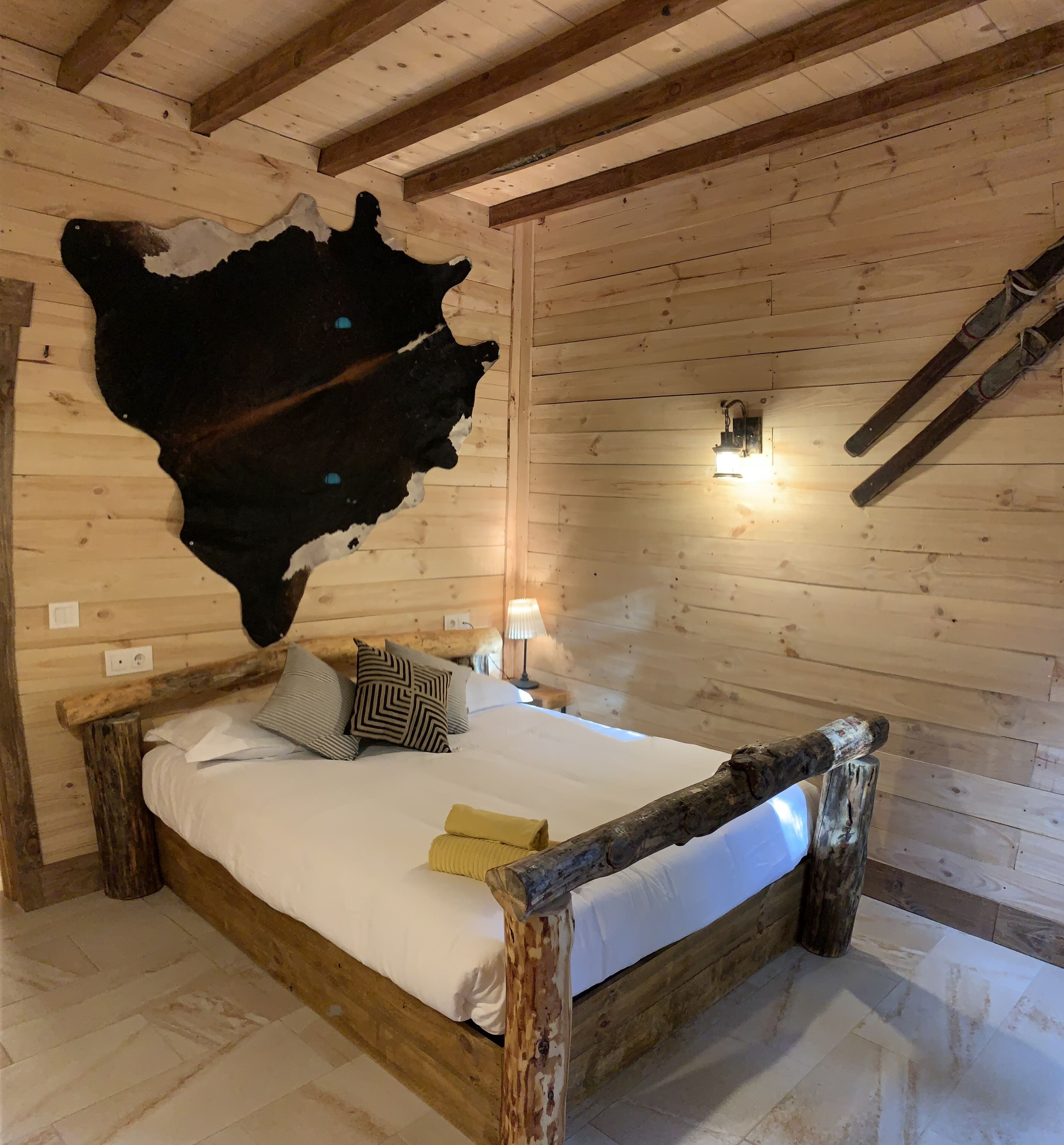 Basic Room (Cabezas de Hierro) | Free WiFi, bed sheets