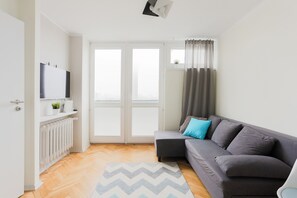 Apartment (3) | Living area | LCD TV