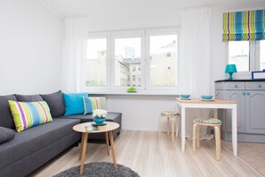 Classic-Studiosuite | Wohnbereich | Flachbildfernseher