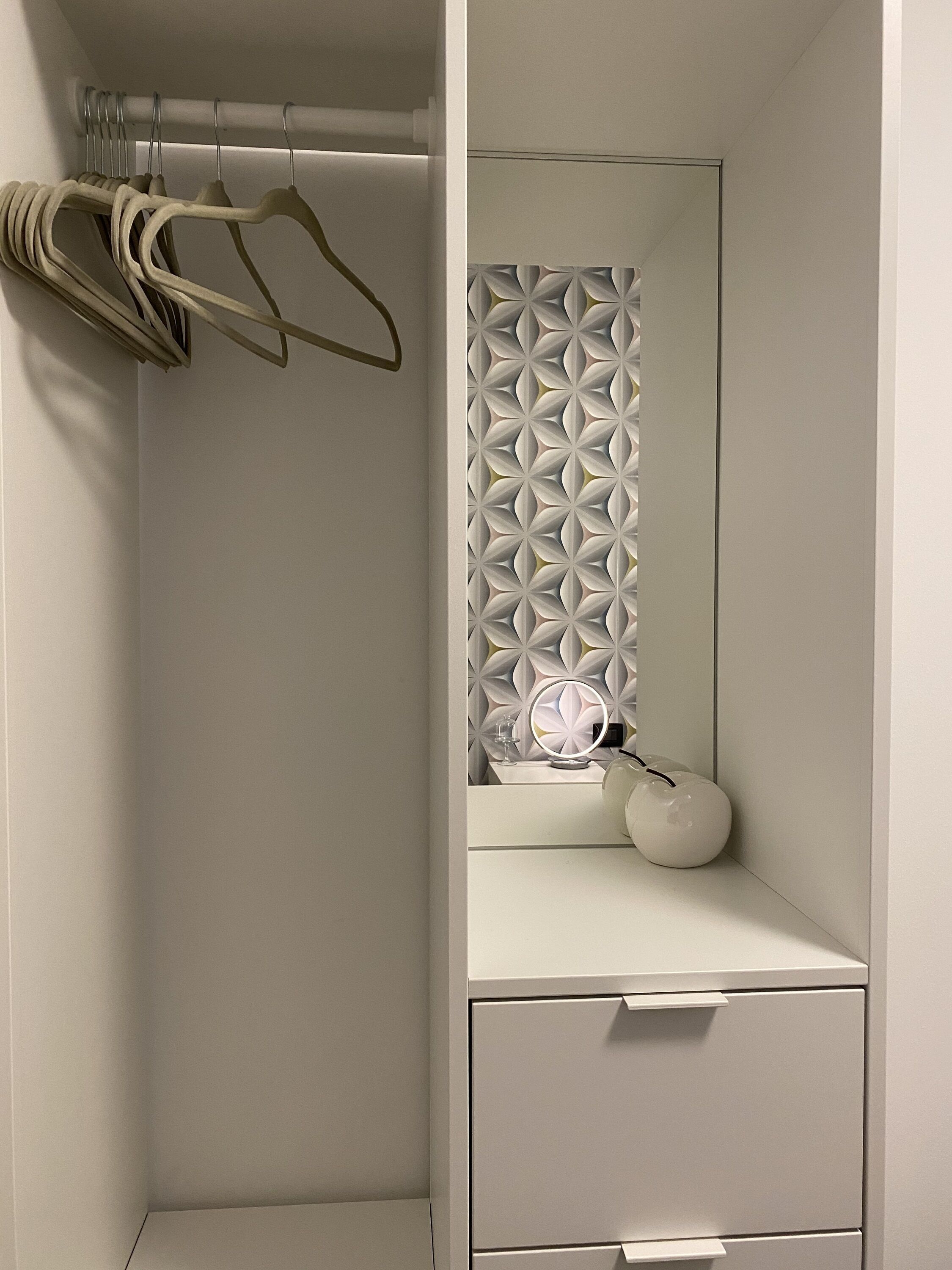 Foto - Gatto Bianco Le Mura