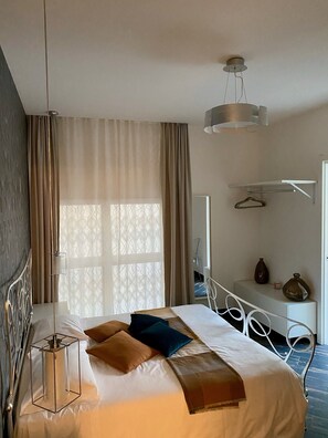 Basic Double or Twin Room, Ground Floor (3)