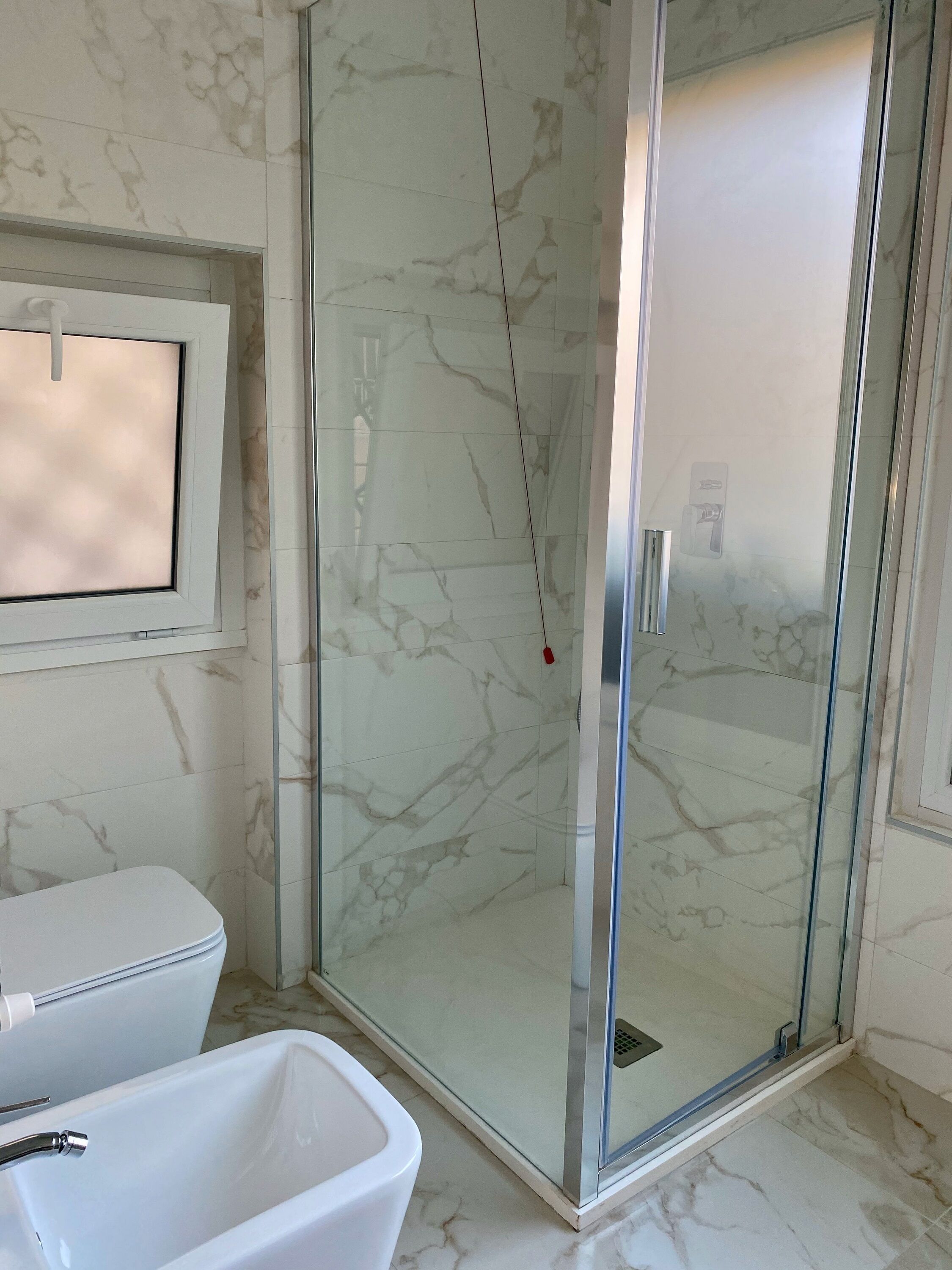 Foto - Gatto Bianco Le Mura