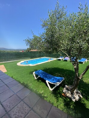 Outdoor pool - House just renovated in a very quiet area (Pals)