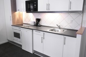 Ropa de cama hipoalergénica y cortinas blackout 