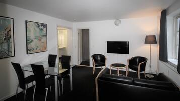 Family Apartment, 2 Bedrooms, Kitchen | Living area