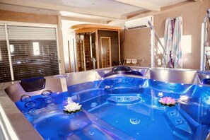 Sauna, hot tub, body treatments, manicures and pedicures - Camping Site de Gorge Vent (Fréjus)