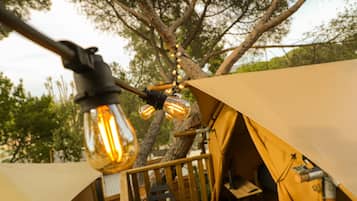 Design Tent (Shimmer) | Balcony
