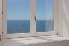 Interior - Liiiving in Porto | Luxury Beachfront Apartment V (Porto)