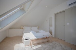 2 chambres, fer et planche à repasser, Wi-Fi, draps fournis