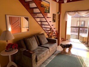 Televisie en een open haard