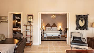 7 chambres, coffres-forts dans les chambres, fer et planche Ă  repasser