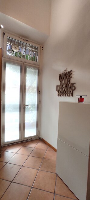 Interior - ORANGE GARDEN relax 50 meters from the sea (Mentone)