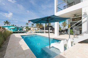Piscine extérieure, piscine chauffée