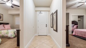 3 bedrooms, WiFi (free) - Gulf-front Three Bedroom - Tpc1402 (Orange Beach)