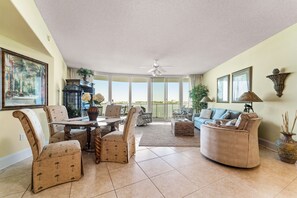 TV, fireplace, MP3 dock