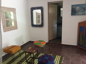 Unclassified image, 4 of 21, button - Picturesque Studio Apartment (Dakar)
