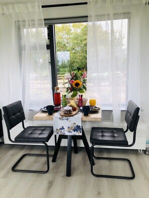 تناول الطعام